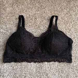 BALI Black Lace Bralette - WIireless & Lightly Padded